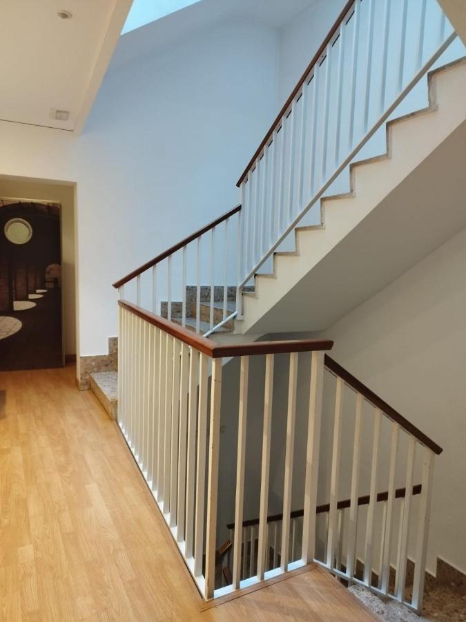 Hello Villarreal Suites Vila-real Bagian luar foto
