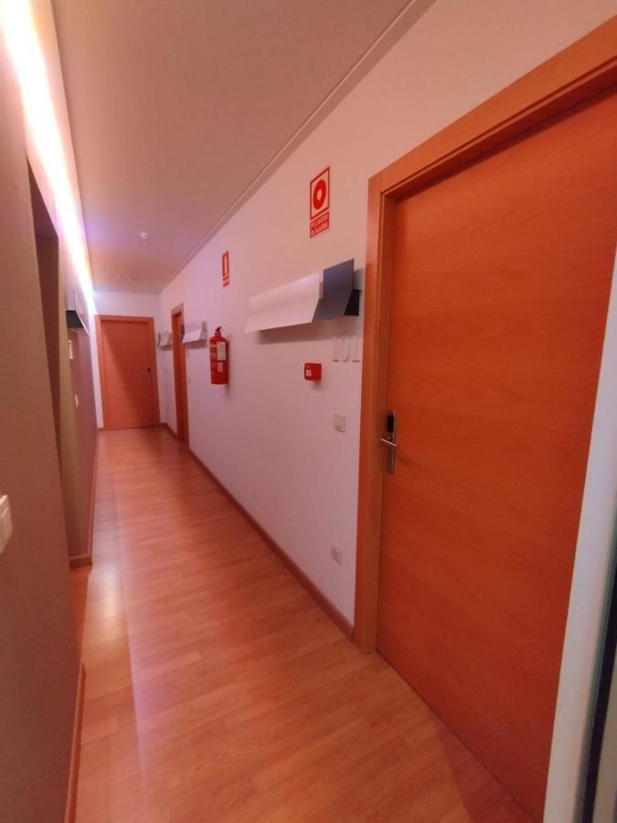 Hello Villarreal Suites Vila-real Bagian luar foto
