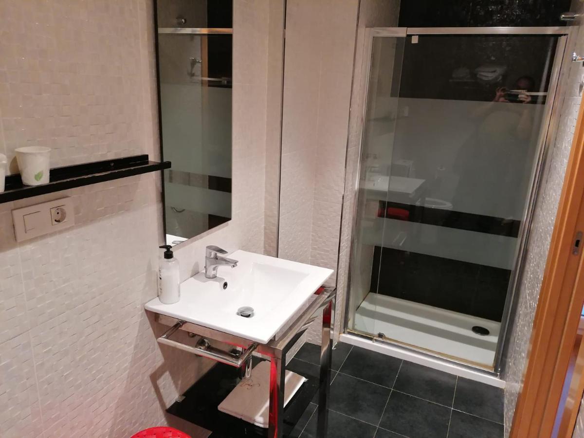 Hello Villarreal Suites Vila-real Bagian luar foto