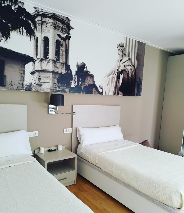 Hello Villarreal Suites Vila-real Bagian luar foto