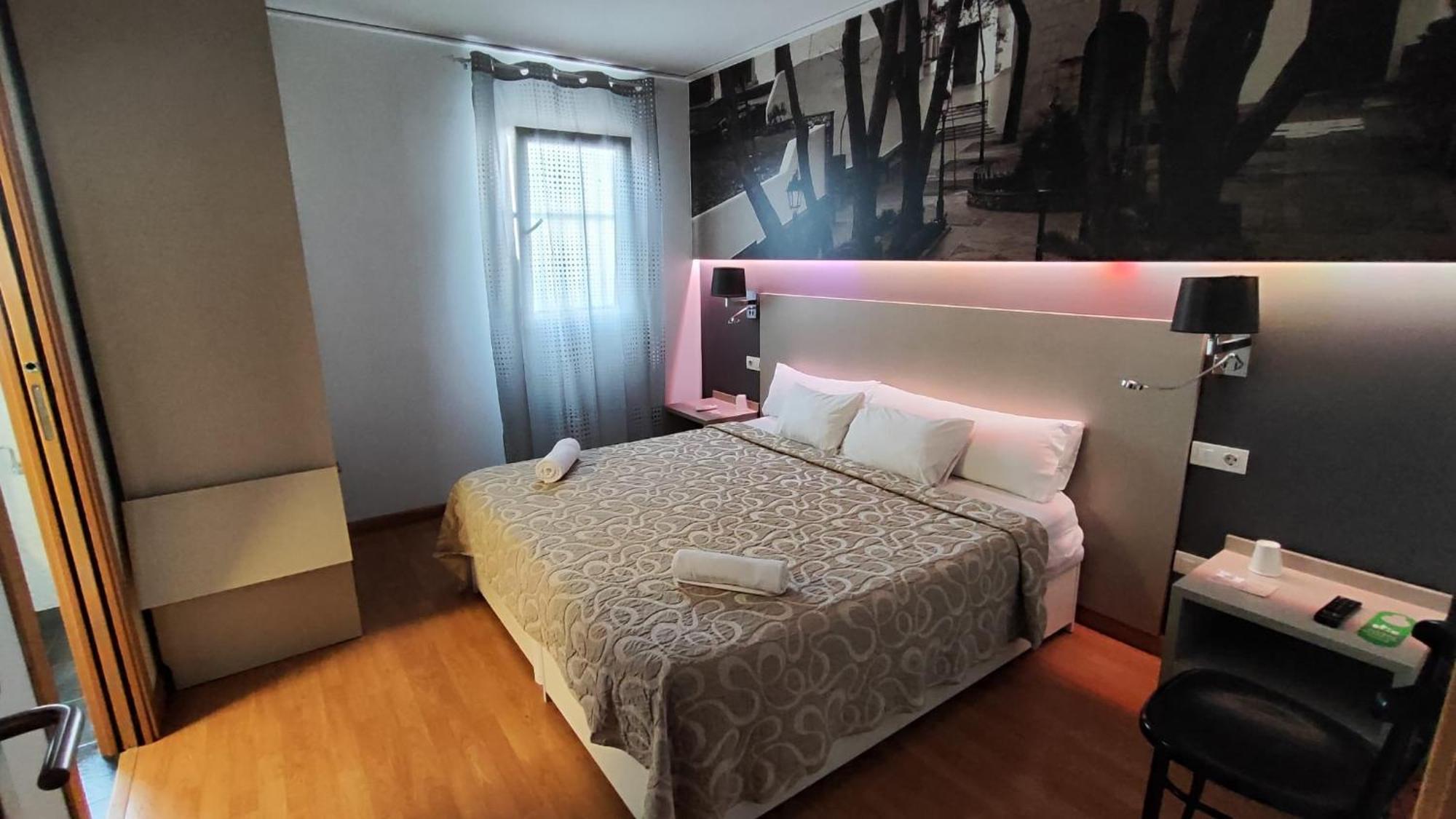 Hello Villarreal Suites Vila-real Bagian luar foto