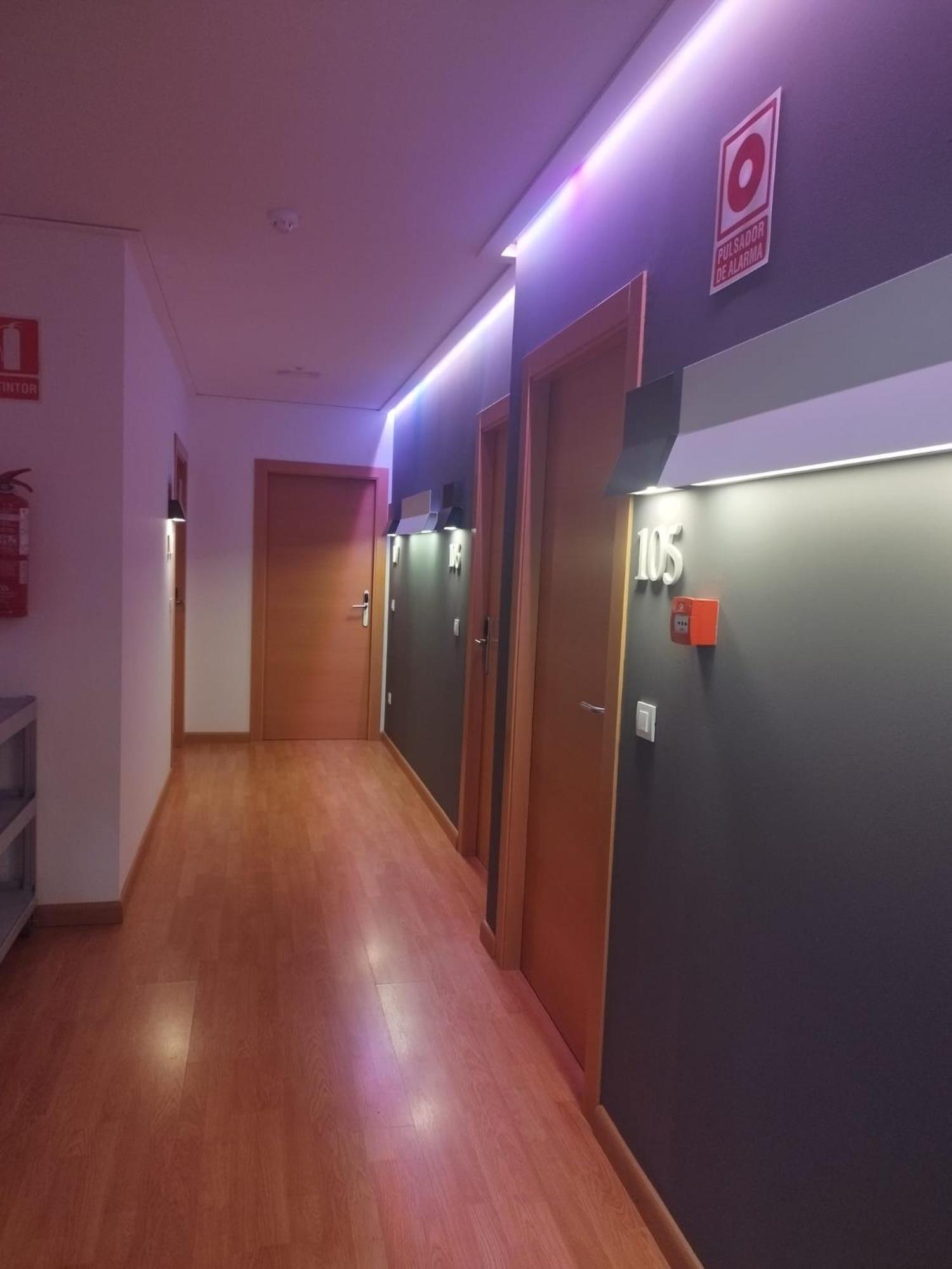 Hello Villarreal Suites Vila-real Bagian luar foto