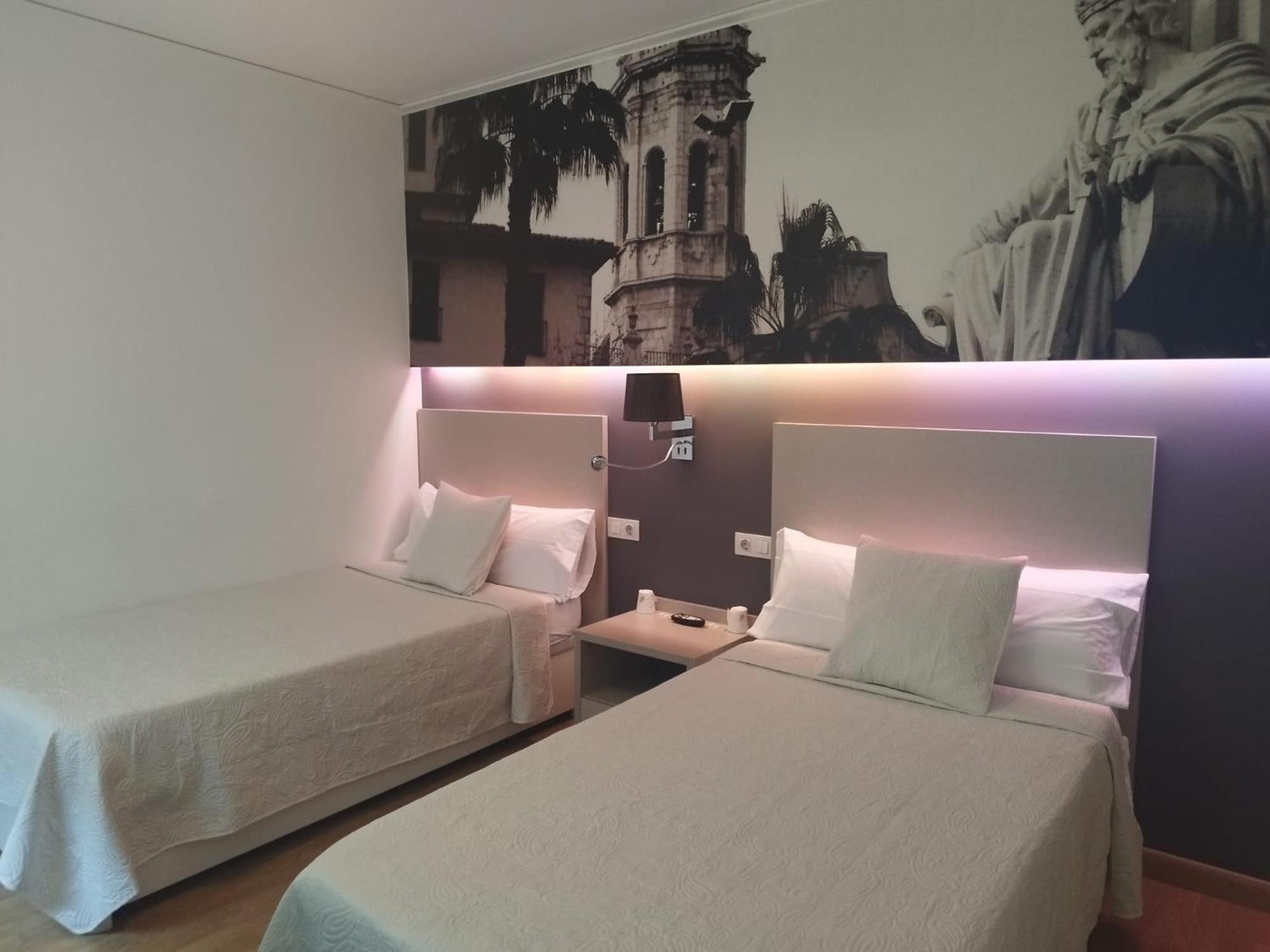 Hello Villarreal Suites Vila-real Bagian luar foto