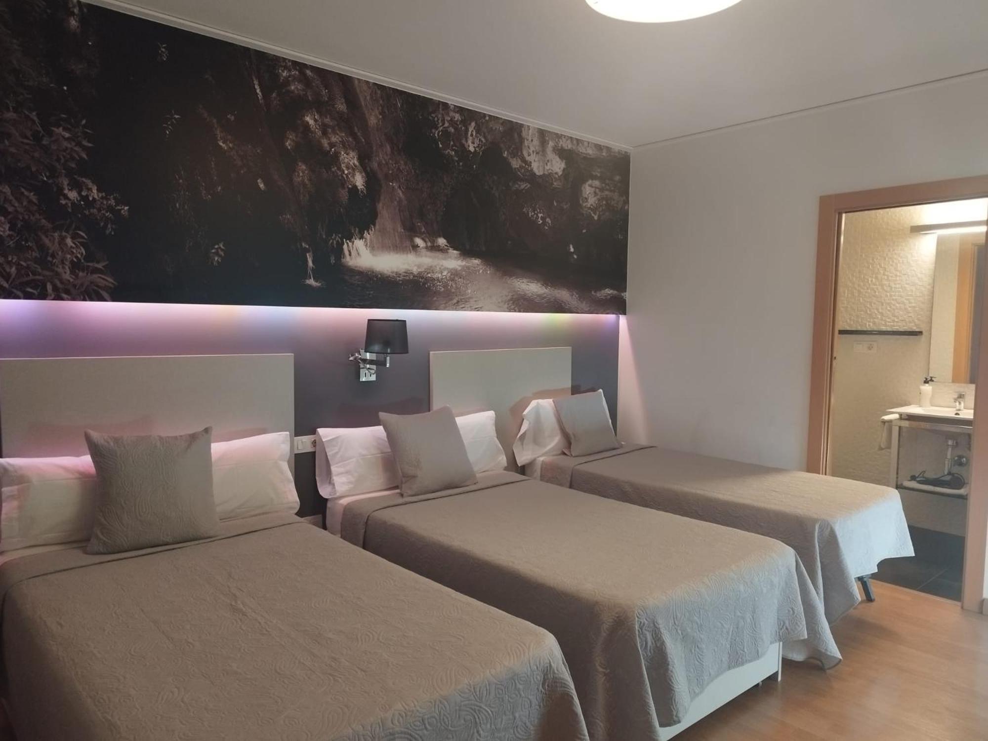 Hello Villarreal Suites Vila-real Bagian luar foto