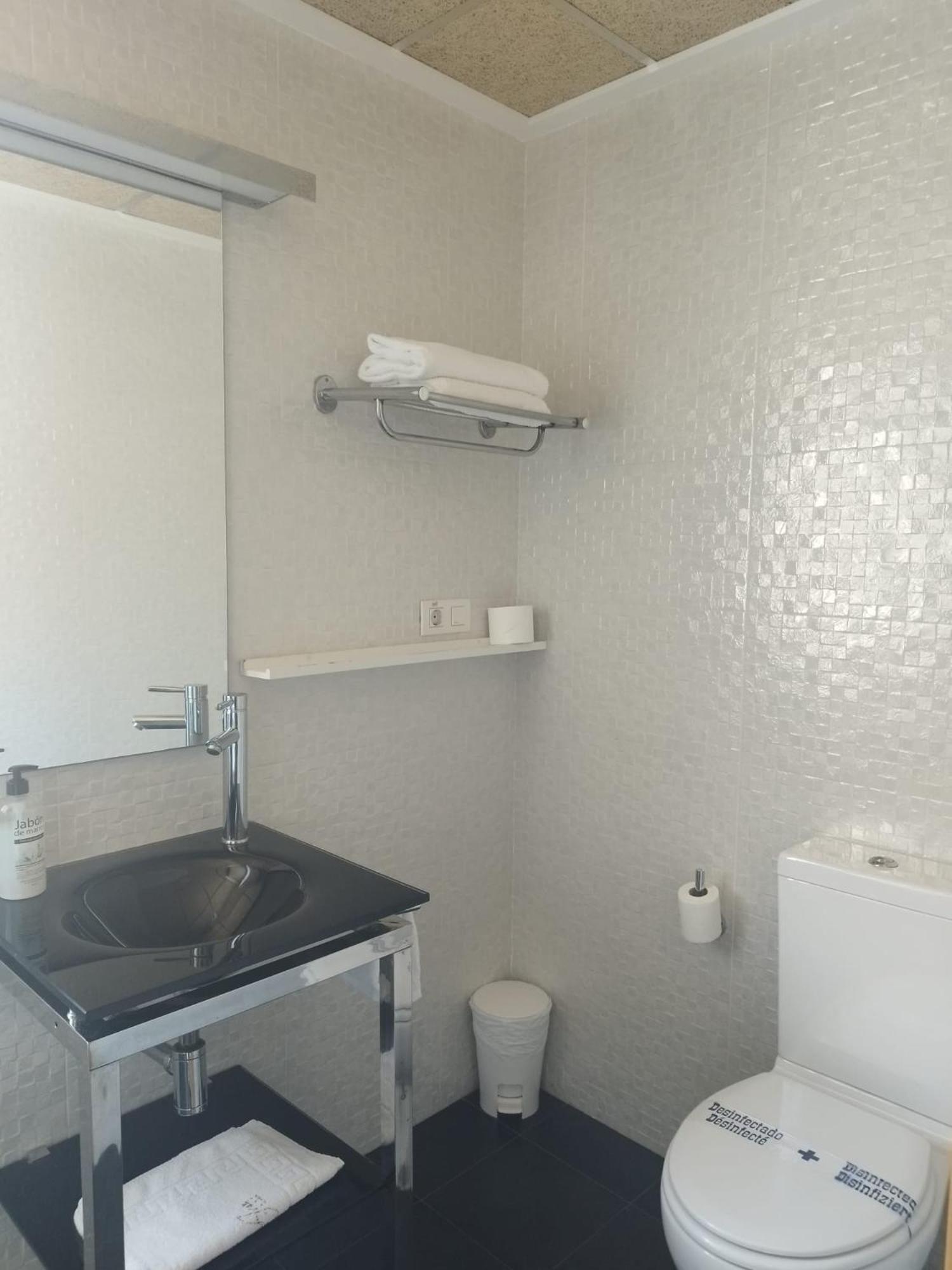 Hello Villarreal Suites Vila-real Bagian luar foto