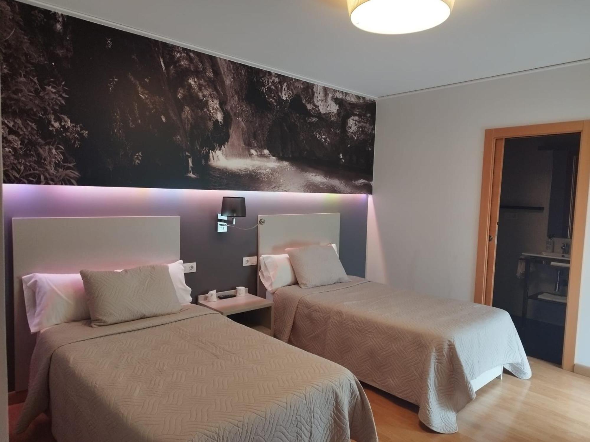 Hello Villarreal Suites Vila-real Bagian luar foto